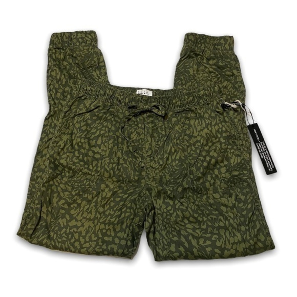 NWT Nicole Miller New York Olive Green Jungle Animal Print Joggers Pants New